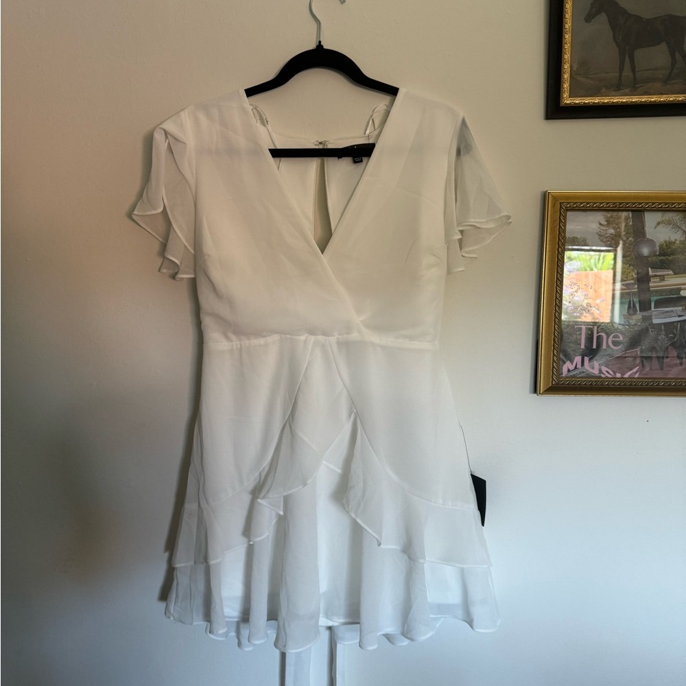 Lulu’s white dress size medium